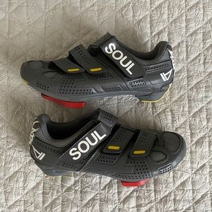 Spin/ Cycle Shoes, Size 38 (6.5 women’s)
